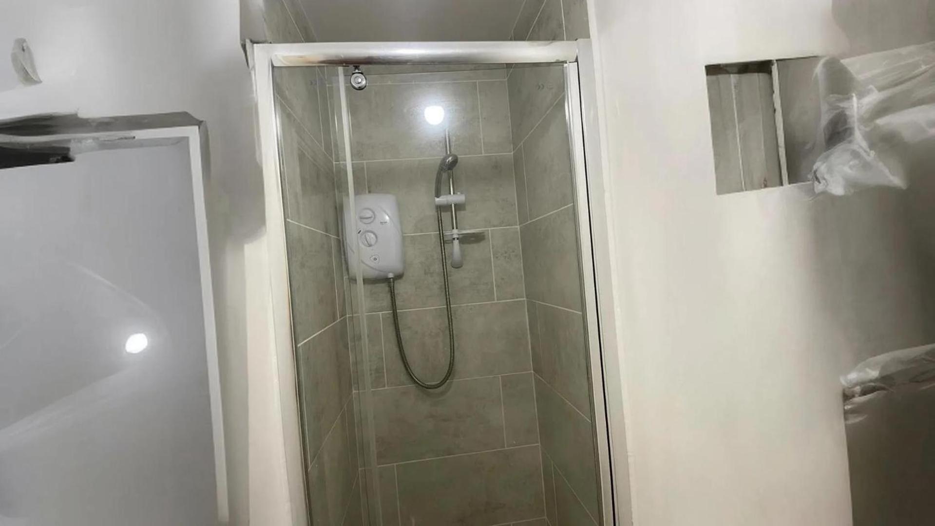 2-bed - Sleeps 4 - Street Parking - Wifi Manchester
