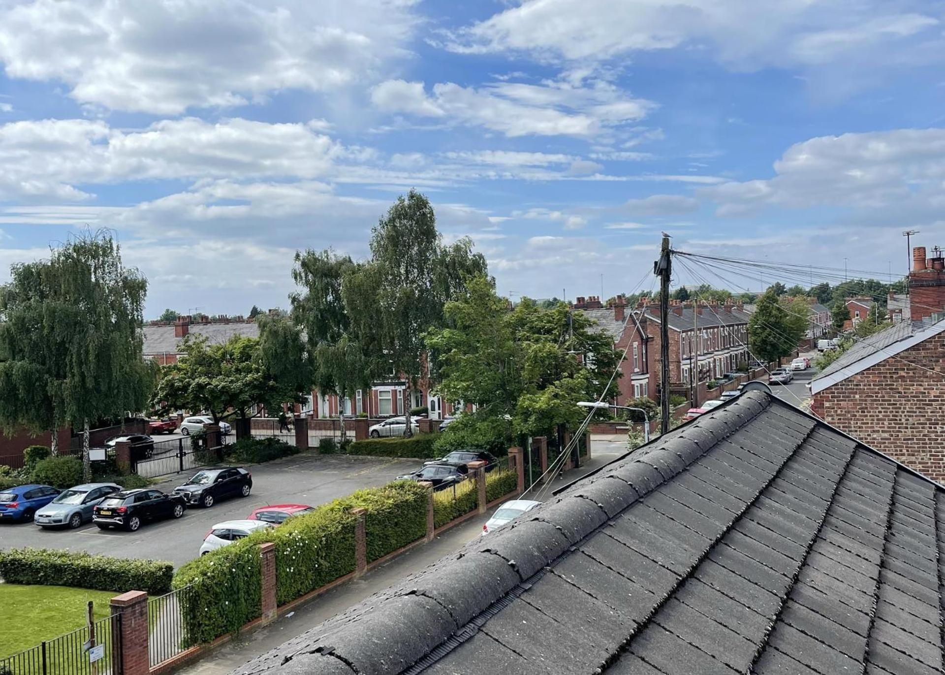 Apartment 2-bed - Sleeps 4 - Street Parking - Wifi